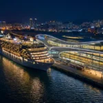 크루즈가 정박해 있는 부산항 전경